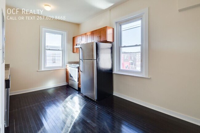 Building Photo - 1249 S 21st St