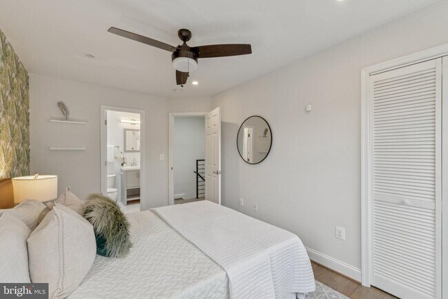 Building Photo - 5629 8th St NW