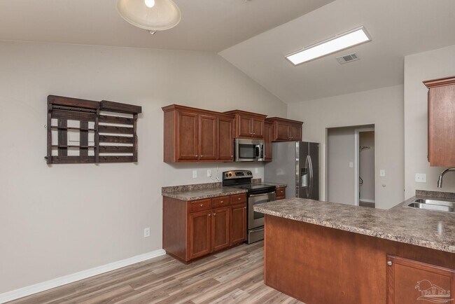 Building Photo - 8770 Kennedy Dr