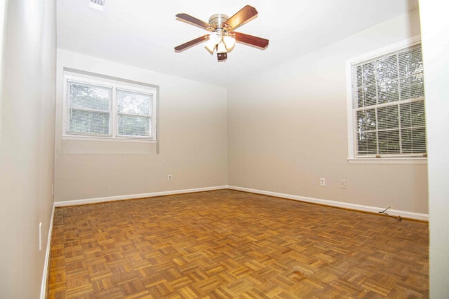 Building Photo - 4100 King Arthur Pl