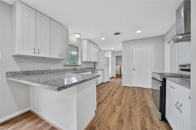 Building Photo - 3015 Peppermill Rd