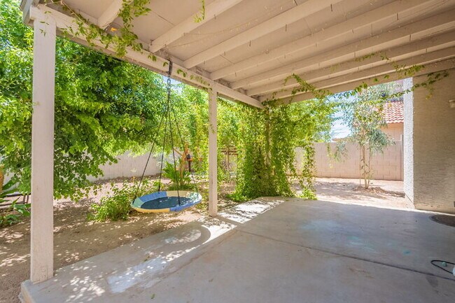 Building Photo - 4105 E Frye Rd