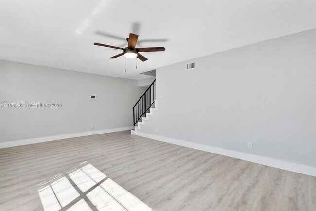 Building Photo - 48 Matador Ln