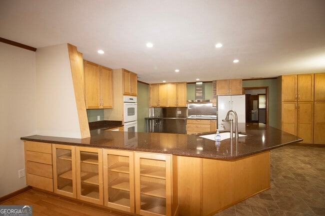Building Photo - 111 Ashley Ln
