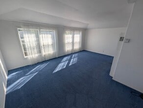 Building Photo - 1716 Marin St