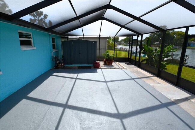 Building Photo - 3839 Star Island Dr