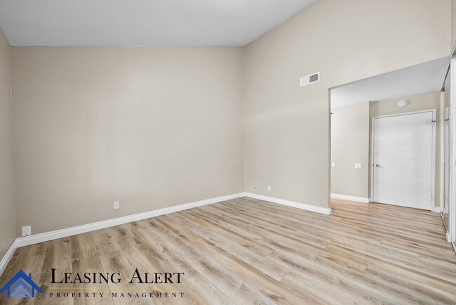 Building Photo - 25352 Avenida Cappela