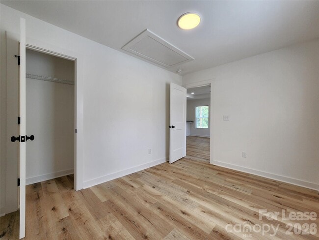 Building Photo - 1300 Rainbow Dr