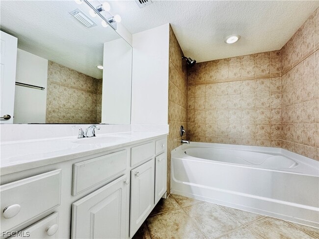 Building Photo - 4109 Residence Drive