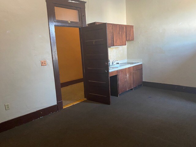 Building Photo - 309 Heinlen St