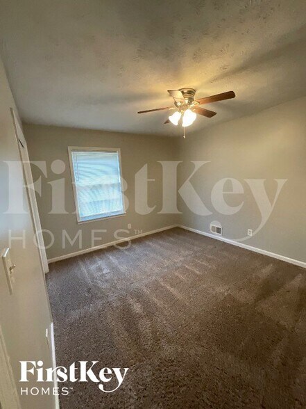 Building Photo - 10799 Sanderling Ln