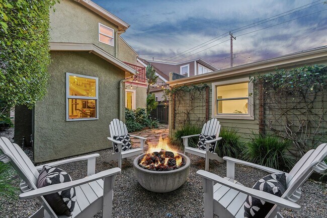 Building Photo - TOTAL REMODEL LARGE 1750sf 3BR+ Bonus/3BA North Oakland Home AVAILABLE NOW