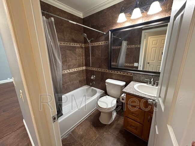Building Photo - 5349 Vichy Cir