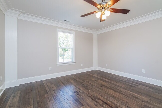 Building Photo - 424 N Allen Rd