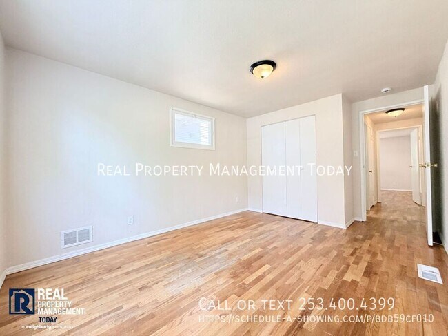 Building Photo - 5419 S Birmingham St