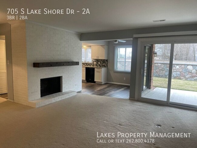 Building Photo - 705 S Lake Shore Dr