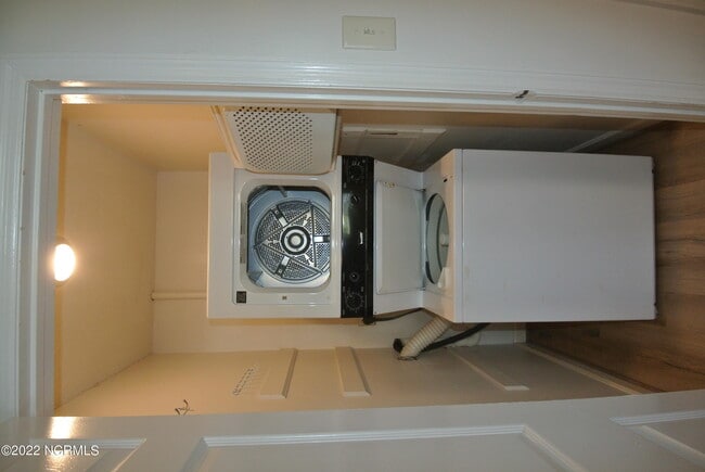 Building Photo - 1305 Stallings Pkwy