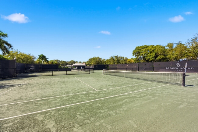 Building Photo - 2495 NW 66th Dr