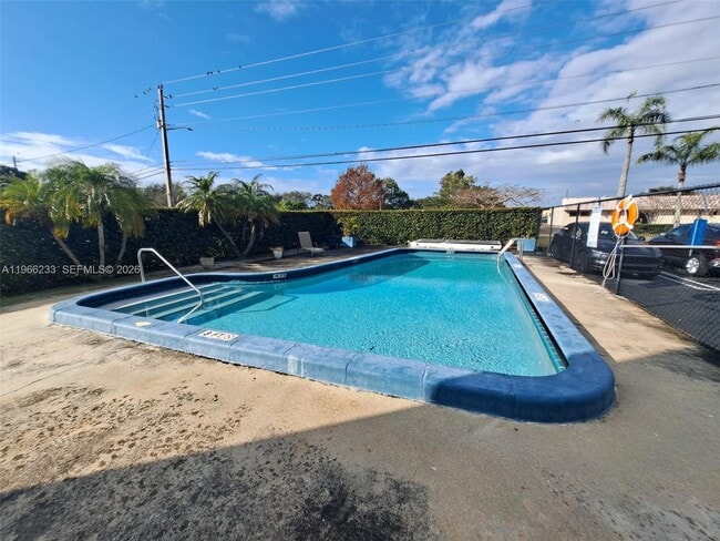 Building Photo - 5100 SW 90th Ave