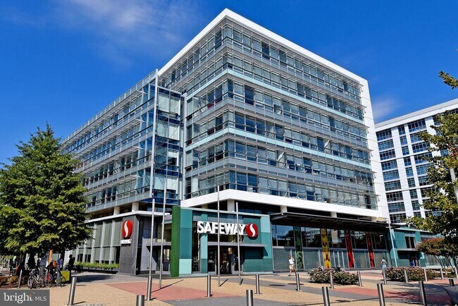 Building Photo - 73 G St SW