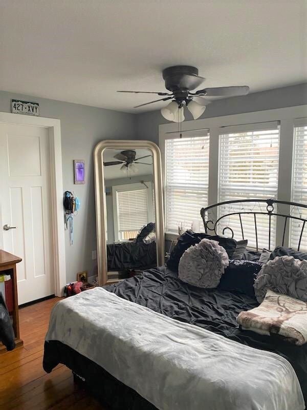 NE bedrm - bathrm door shown - 119 Fyfer Pl