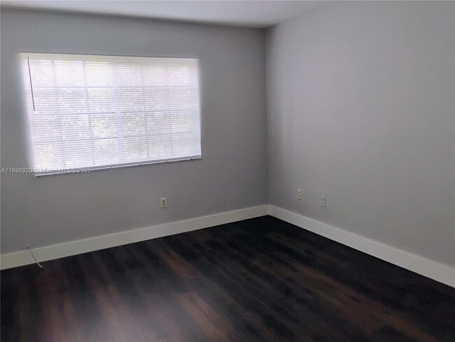 Building Photo - 1115 Lucaya Dr