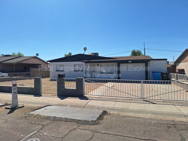 Building Photo - 3059 W Acapulco Ln