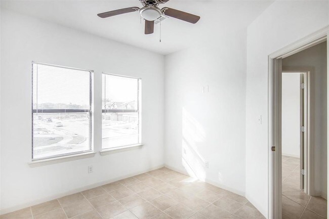 Building Photo - 1718 Louisiana Ave