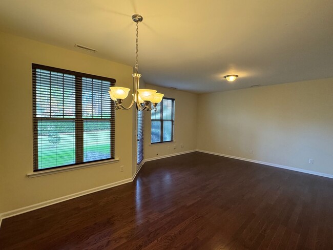 Building Photo - 3 Bed | 2.5 Bath Cary Townhome