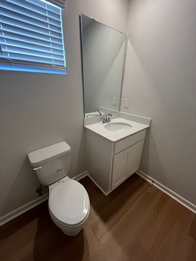 Building Photo - Cozy New-Build in Leland!