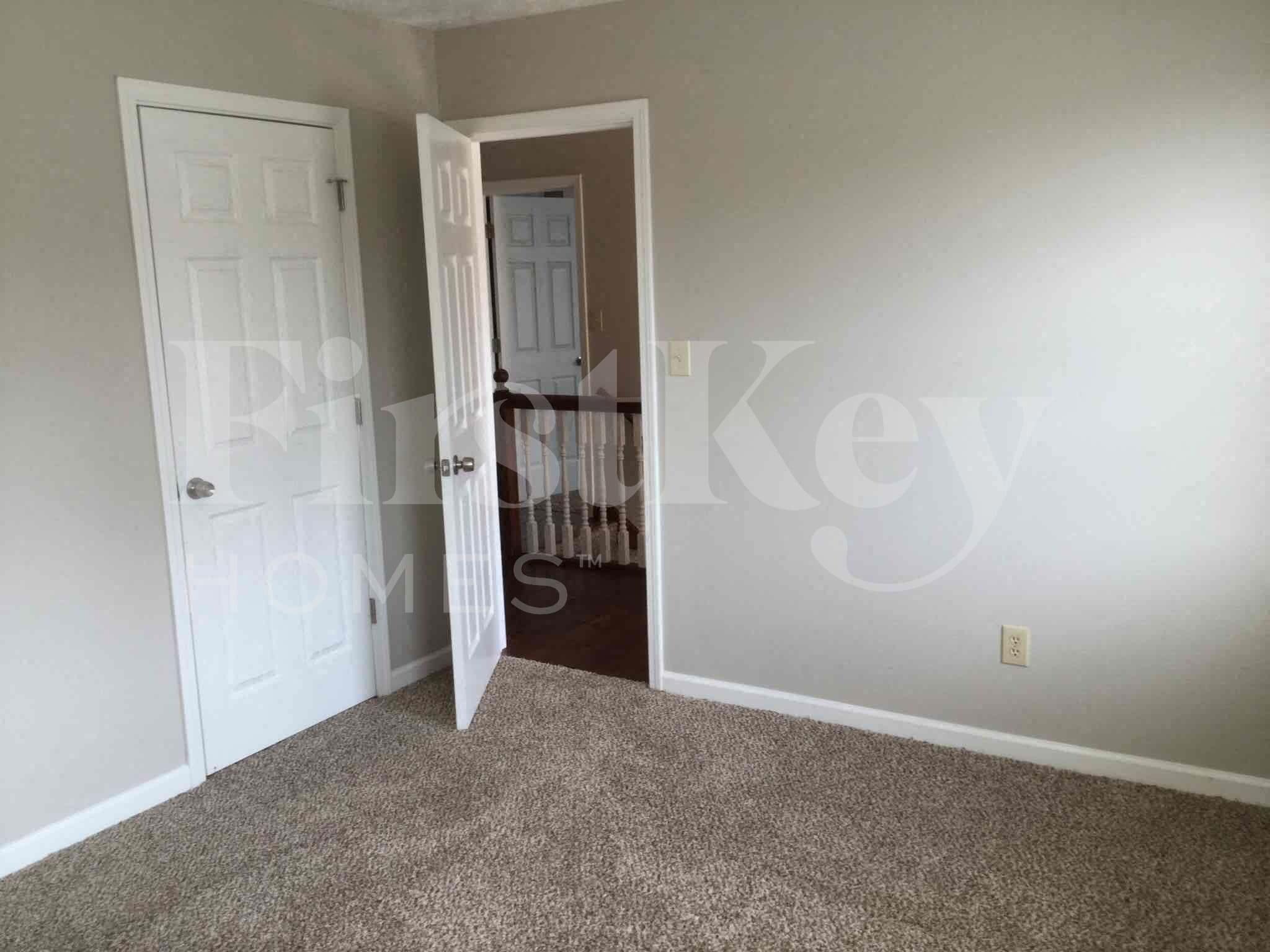 Building Photo - 4816 Clove Dr SW
