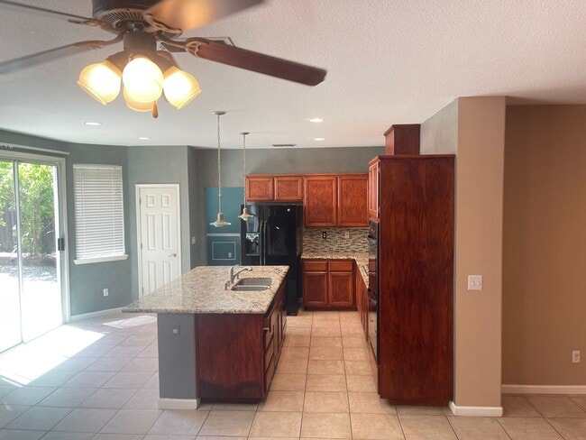 Building Photo - 959 Sterling Cir