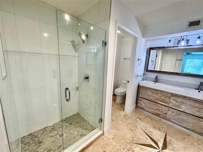 Building Photo - 5357 Buckhead Cir