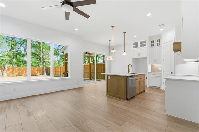 Building Photo - 200 Dover Dr