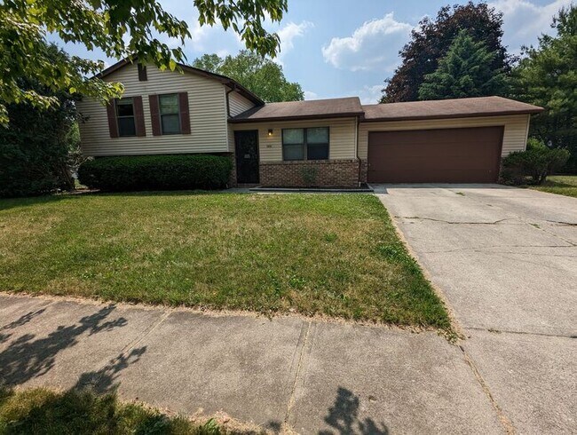 Primary Photo - 5851 Meadowhurst Way