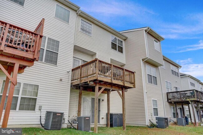 Building Photo - 7111 Beissel Ct