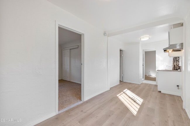 Building Photo - 11018 Sutter Ave