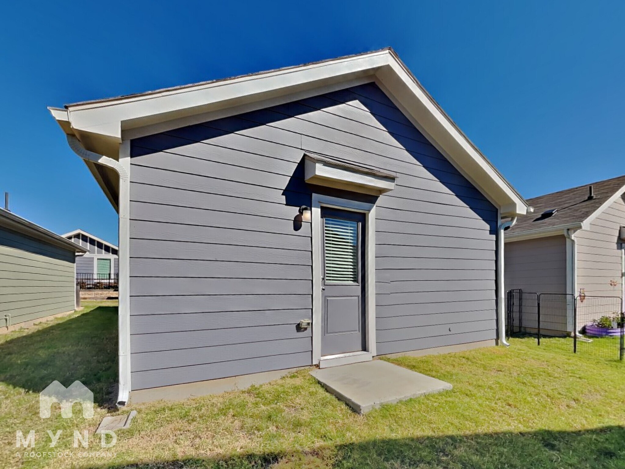 Building Photo - 8739 Cottage Crk Dr