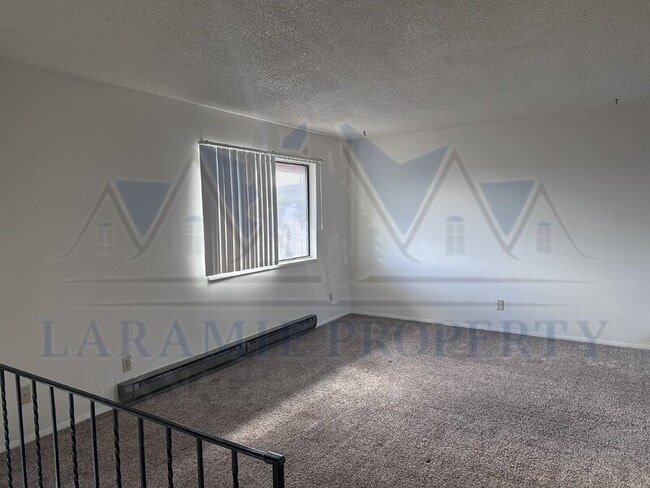 Building Photo - 714 Downey St