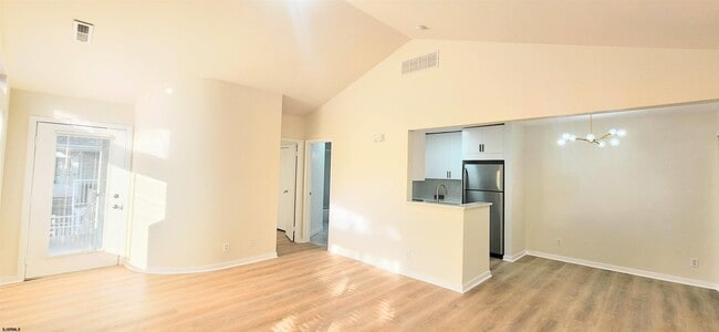 Building Photo - 137 Heather Croft