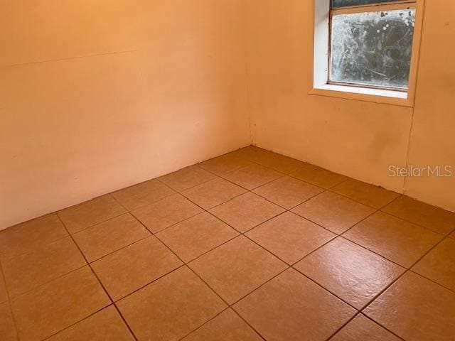 Building Photo - 917 E Flora St