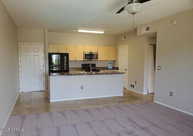 Building Photo - 18416 N Cave Creek Rd