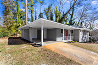 Building Photo - 2313 Green Forrest Dr