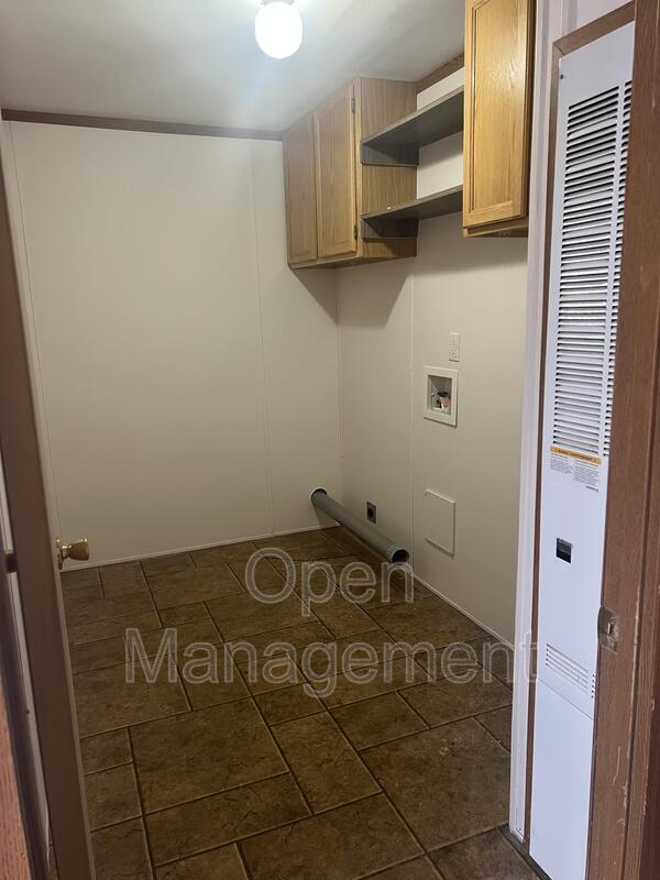 Building Photo - 3512 Kelly St