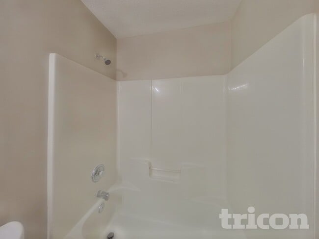 Building Photo - 2023 Westminster Ln