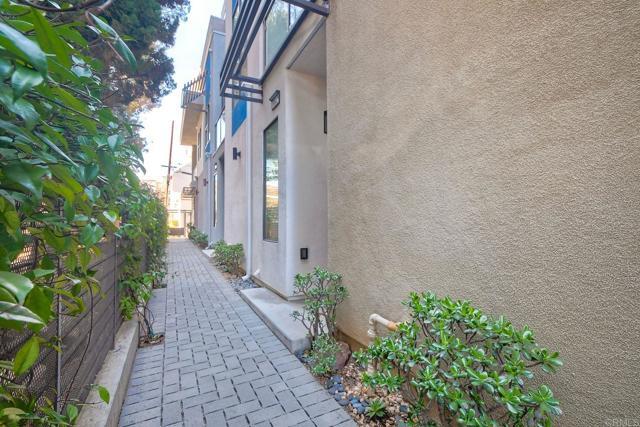 Building Photo - 3640-3640 7th Ave