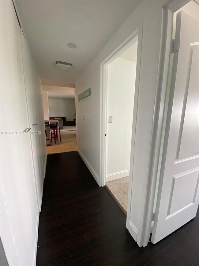 Building Photo - 7441 Wayne Ave