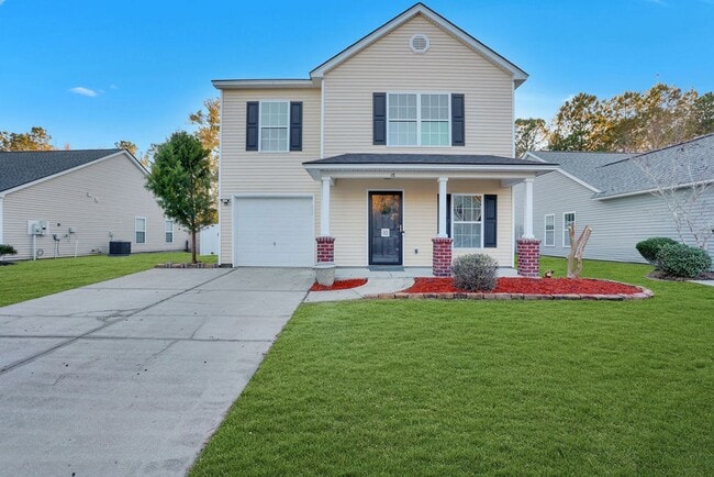 Building Photo - 3 bedroom 2 1/2 bath with loft