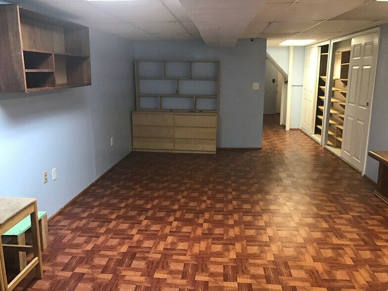 Building Photo - 257 Chelten Ave