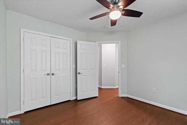Building Photo - 28920 Livingston Dr